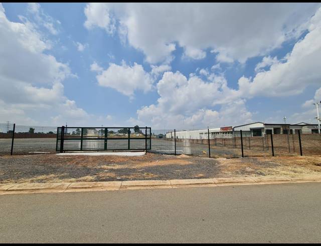 12,082M² VACANT LAND TO LET IN DENVER